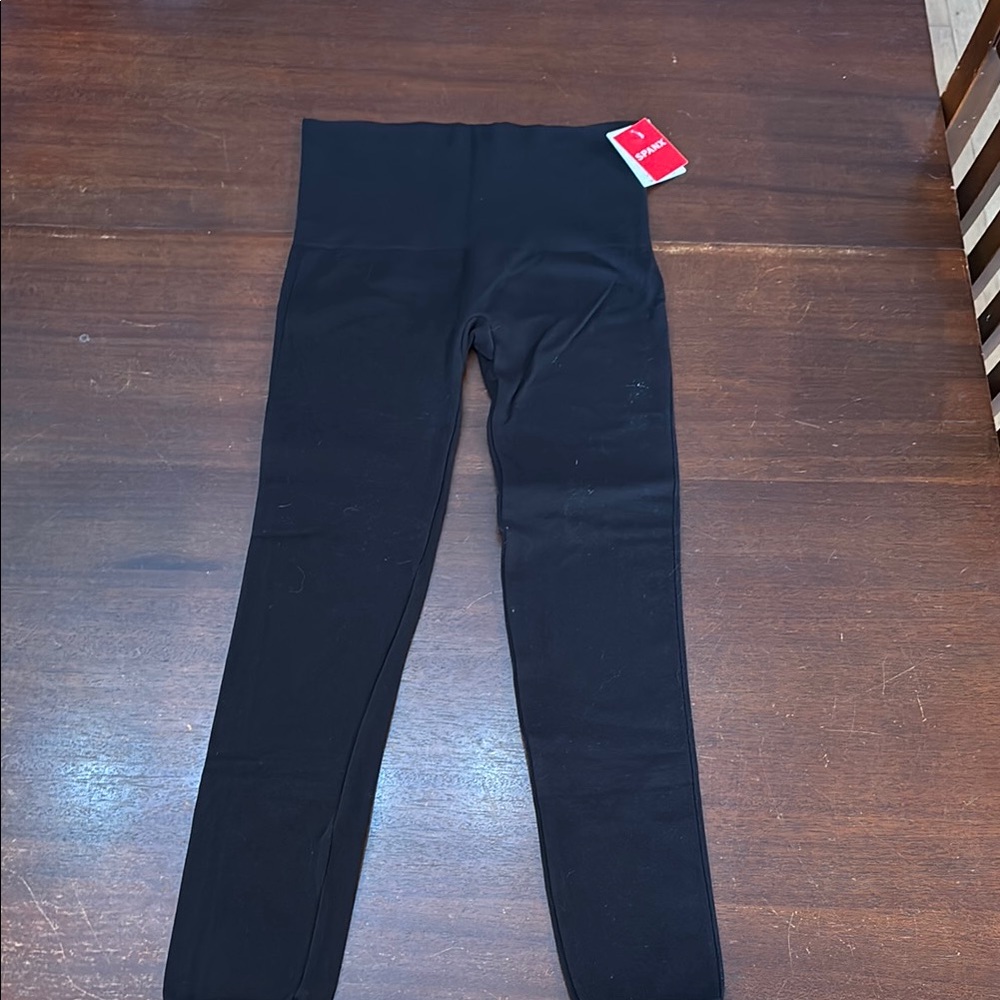 NWT Spanx ecocare ankle legging